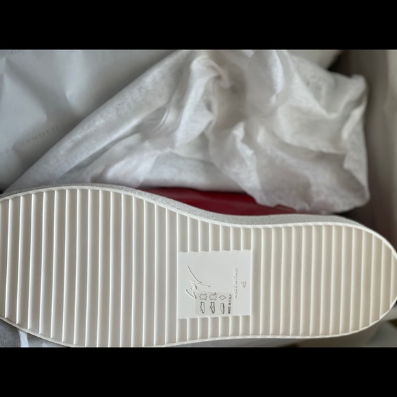 Giuseppe - Picture 7 of 10